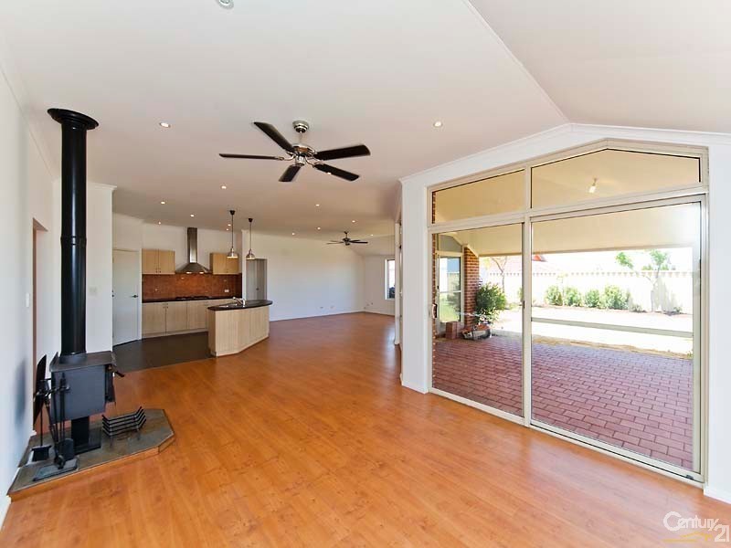 7 Tetbury Road, Butler WA 6036