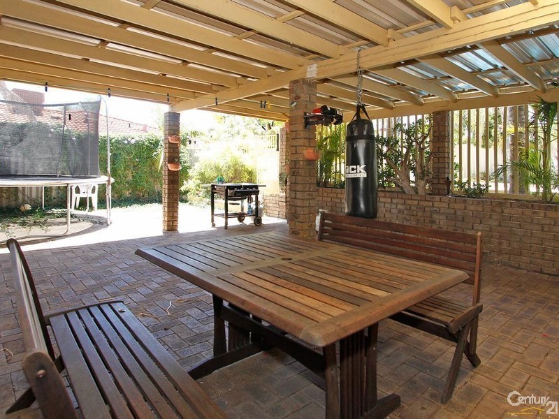 2 Mitra Court, Mullaloo WA 6027