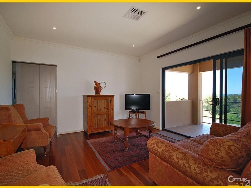 23 Lighthouse Parade, Mindarie WA 6030