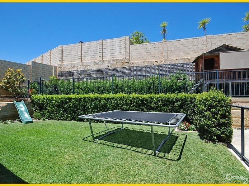 23 Lighthouse Parade, Mindarie WA 6030