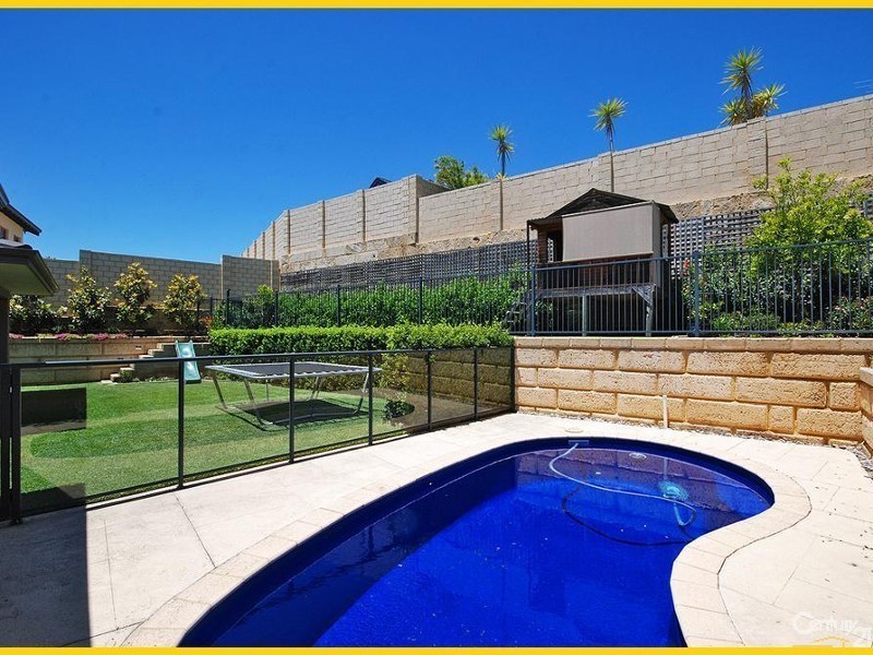 23 Lighthouse Parade, Mindarie WA 6030