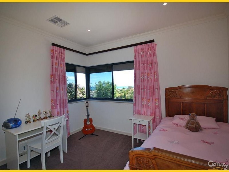 23 Lighthouse Parade, Mindarie WA 6030