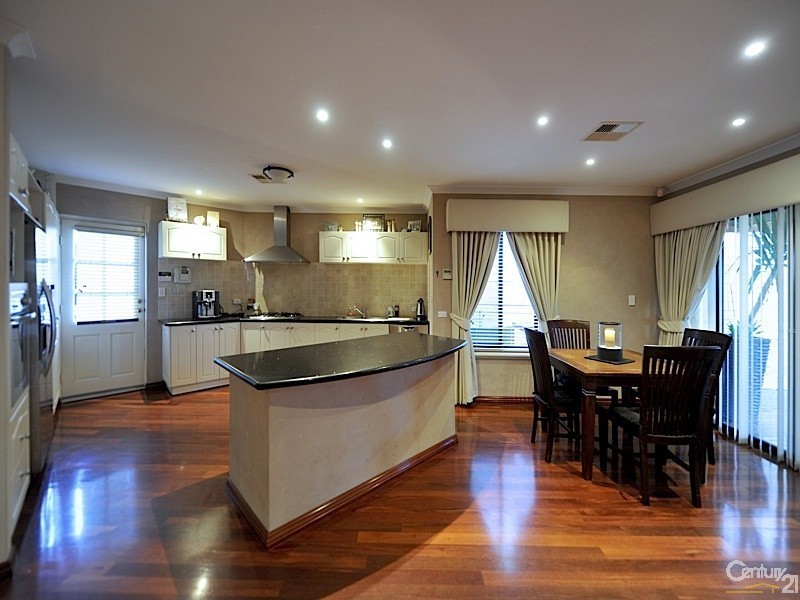 19 Lautoka Rise, Mindarie WA 6030