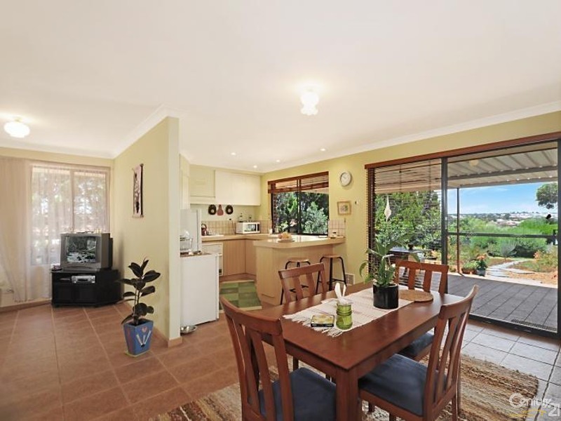 4 Ainsbury Parade, Clarkson WA 6030