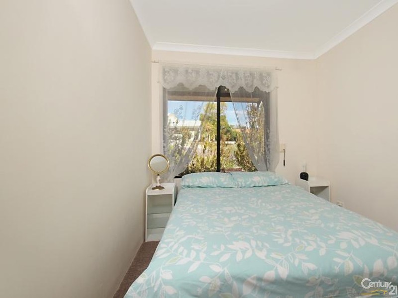 4 Ainsbury Parade, Clarkson WA 6030