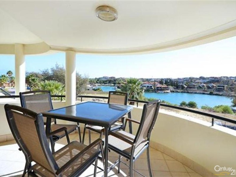 30 Clarecastle Retreat, Mindarie WA 6030
