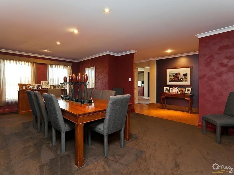 16 Mariners View, Mindarie WA 6030