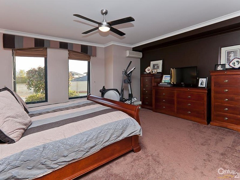 16 Mariners View, Mindarie WA 6030