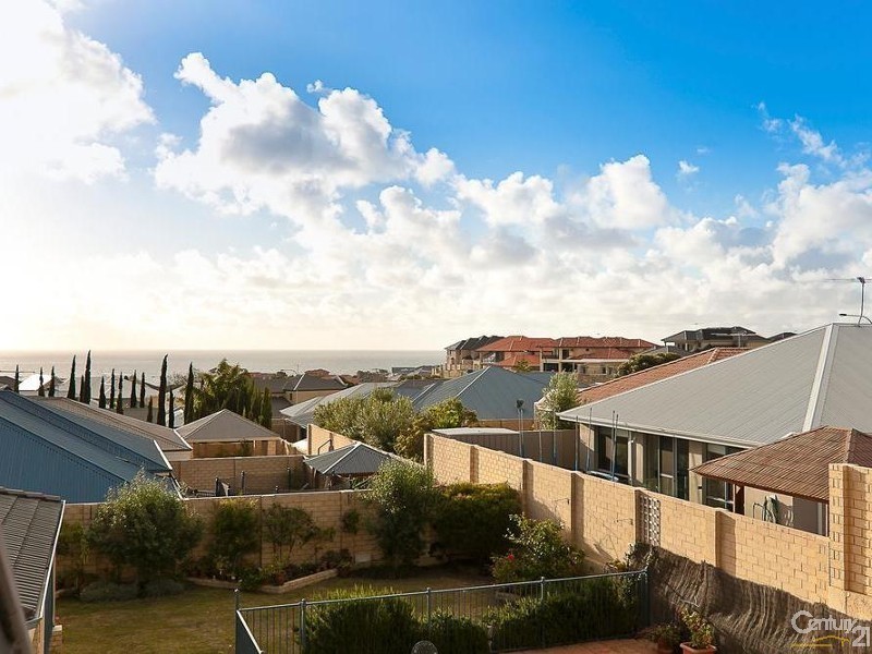 16 Mariners View, Mindarie WA 6030