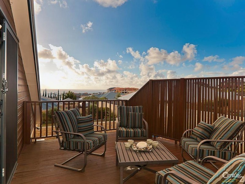 16 Mariners View, Mindarie WA 6030