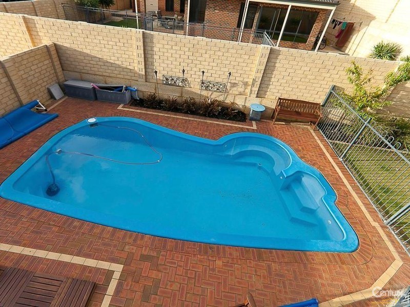 16 Mariners View, Mindarie WA 6030