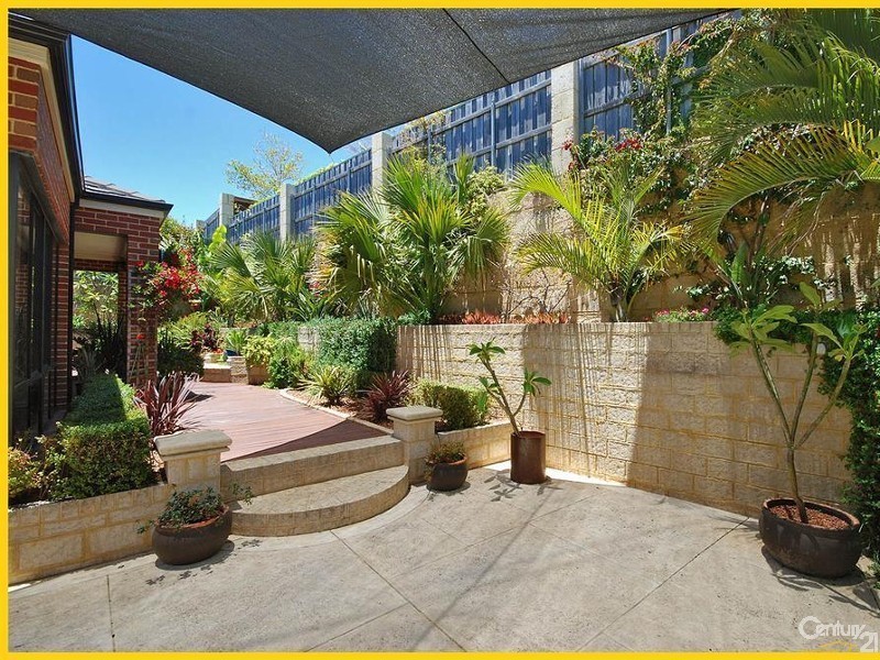 14 Birkenhead Ridge, Mindarie WA 6030