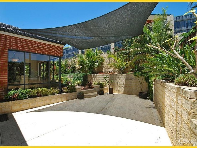 14 Birkenhead Ridge, Mindarie WA 6030