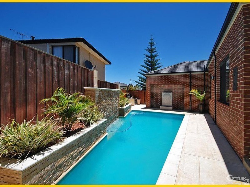 14 Birkenhead Ridge, Mindarie WA 6030
