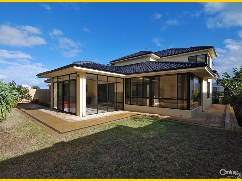 33 Mariners View, Mindarie WA 6030