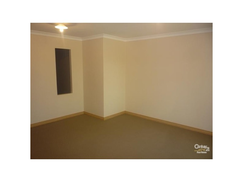 10 Breaksea Way, Ridgewood WA 6030