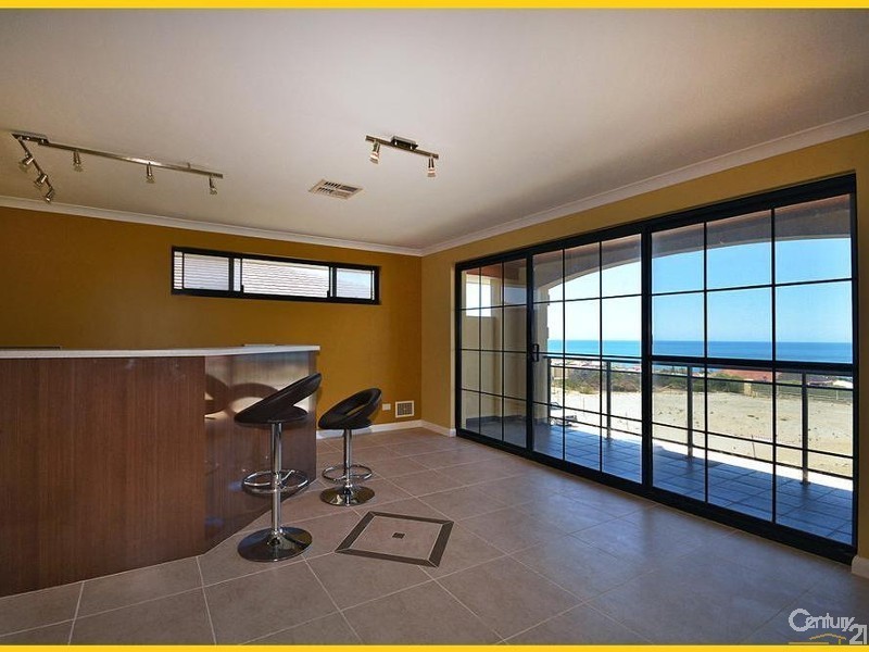 39 Lighthouse Parade, Mindarie WA 6030