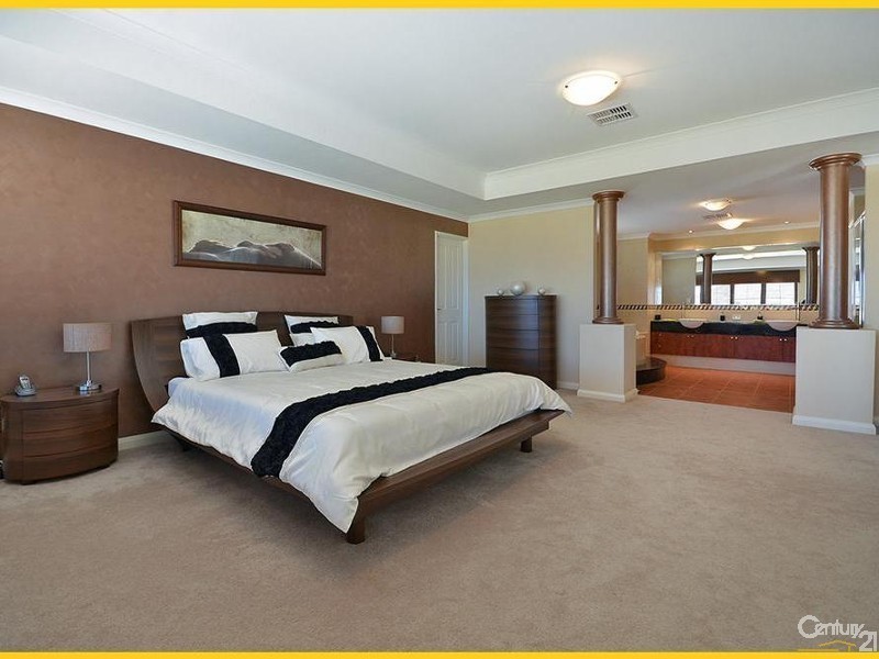 39 Lighthouse Parade, Mindarie WA 6030