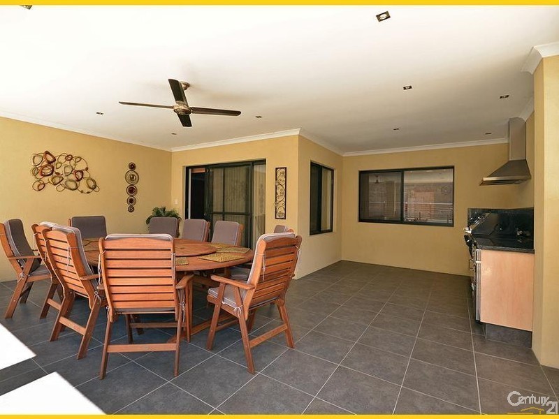 39 Lighthouse Parade, Mindarie WA 6030