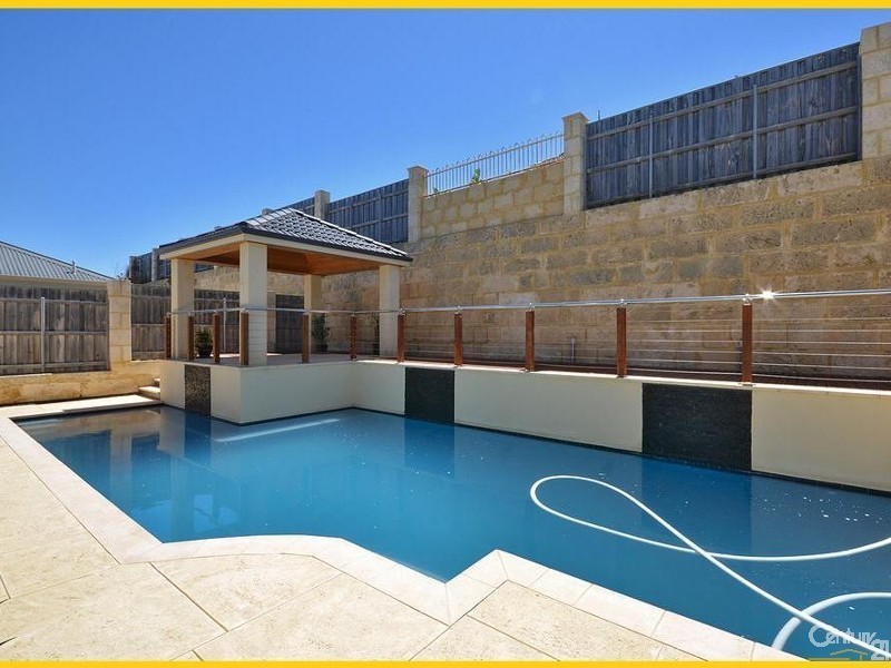 39 Lighthouse Parade, Mindarie WA 6030