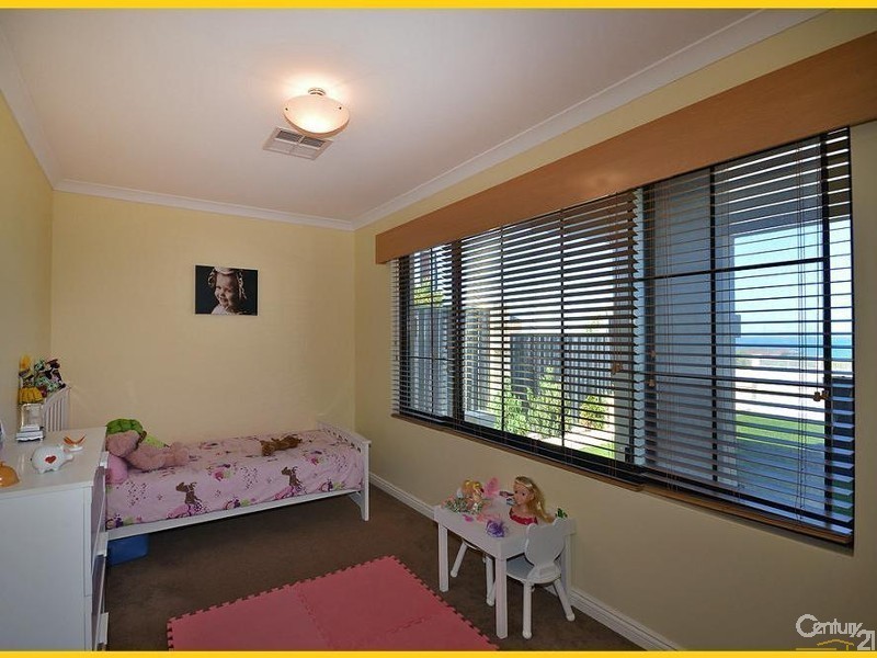 39 Lighthouse Parade, Mindarie WA 6030