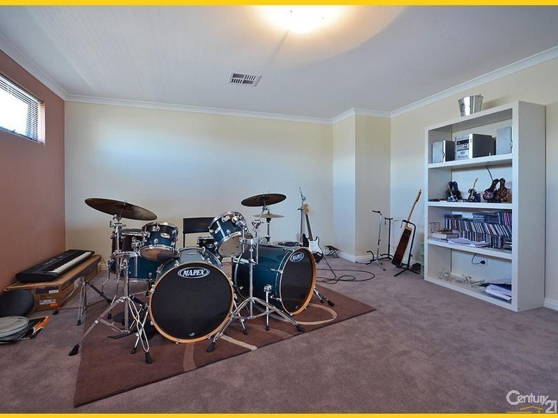 39 Lighthouse Parade, Mindarie WA 6030