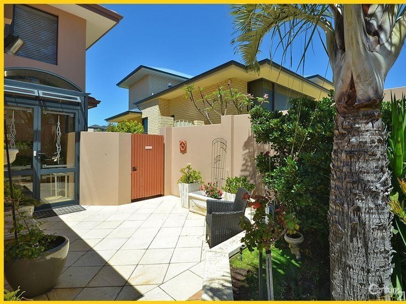 1A Keys Close, Mindarie WA 6030