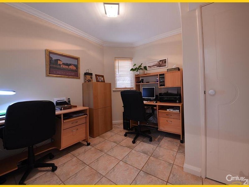 1A Keys Close, Mindarie WA 6030