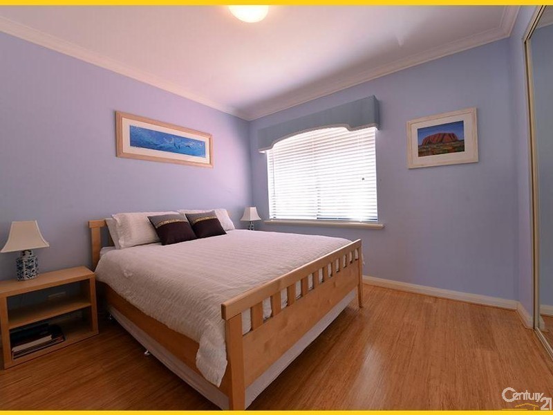 1A Keys Close, Mindarie WA 6030