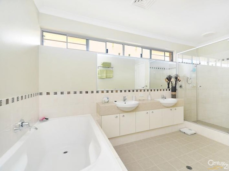 18 Dotterel Green, Jindalee WA 6036