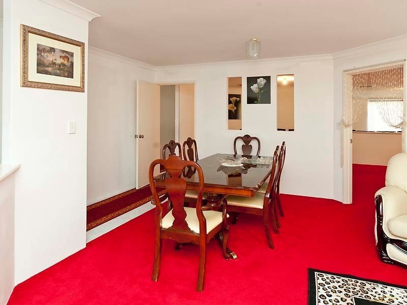 32 Burnett Drive, Clarkson WA 6030