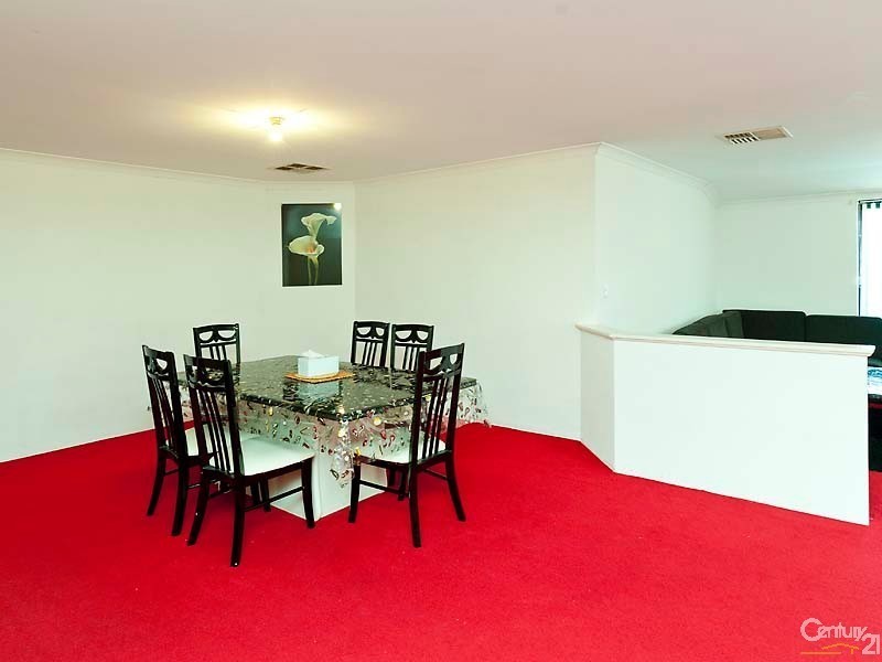 32 Burnett Drive, Clarkson WA 6030