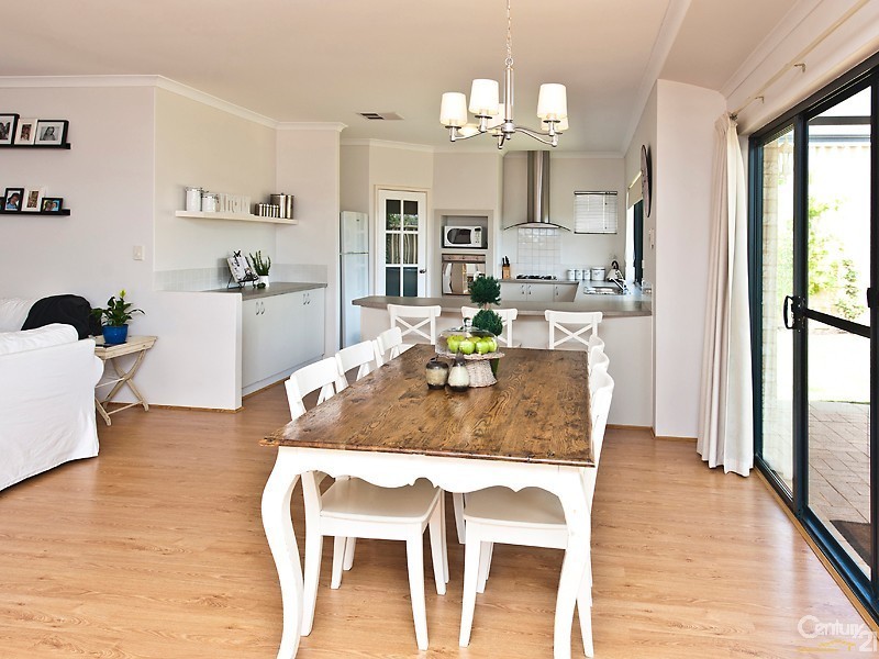 26 Belfast Crescent, Ridgewood WA 6030