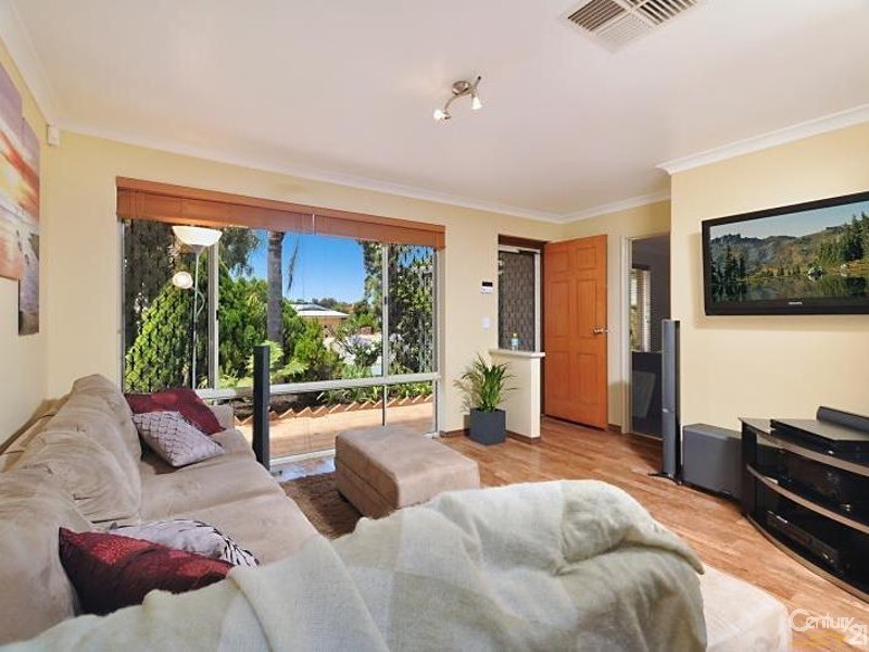 16 Newlin Mews, Clarkson WA 6030