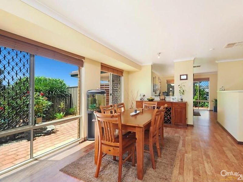 16 Newlin Mews, Clarkson WA 6030