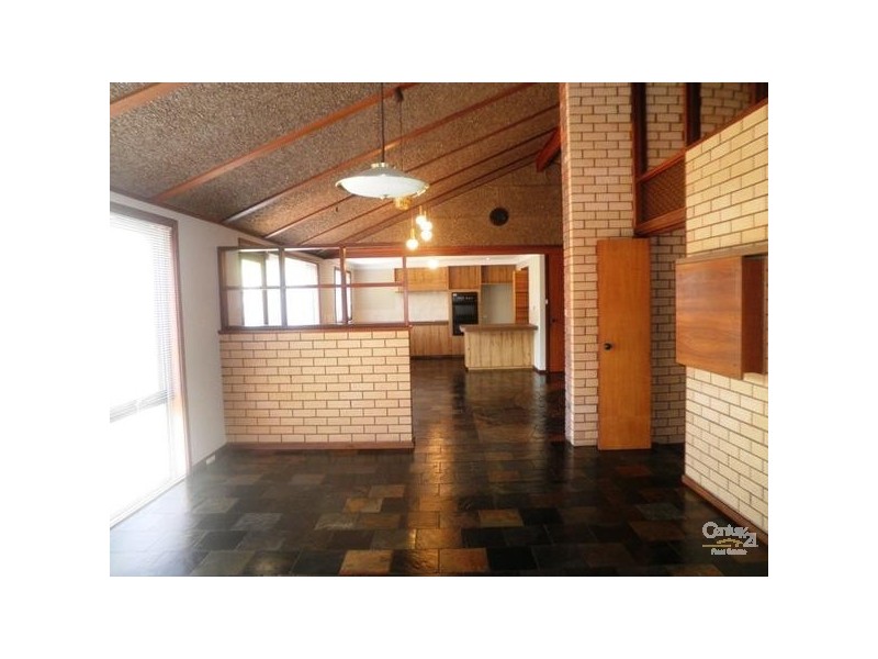 2 Mousehole circle, Yanchep WA 6035