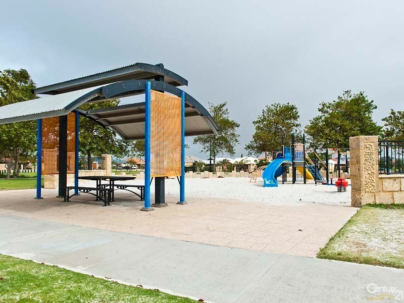 6 HORSLEY GREEN, Butler WA 6036