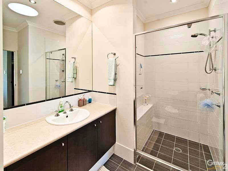 10 Navarre Way, Butler WA 6036