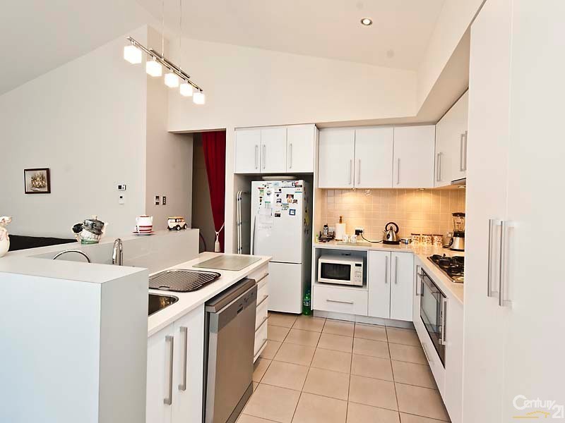 10 Navarre Way, Butler WA 6036