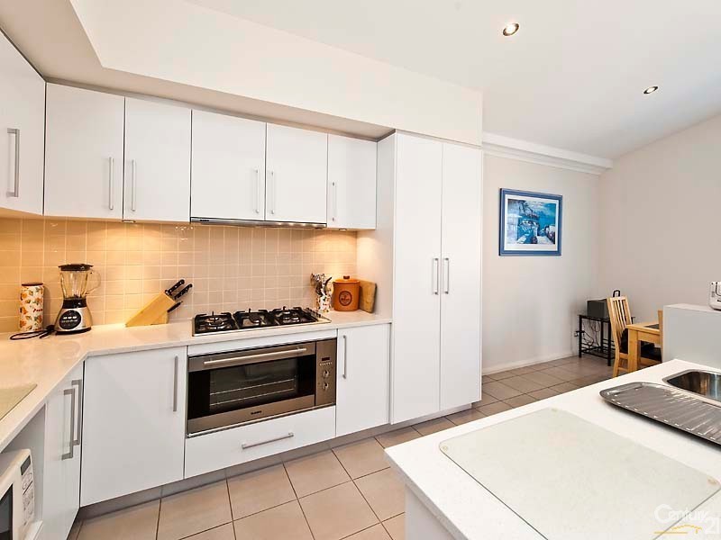 10 Navarre Way, Butler WA 6036