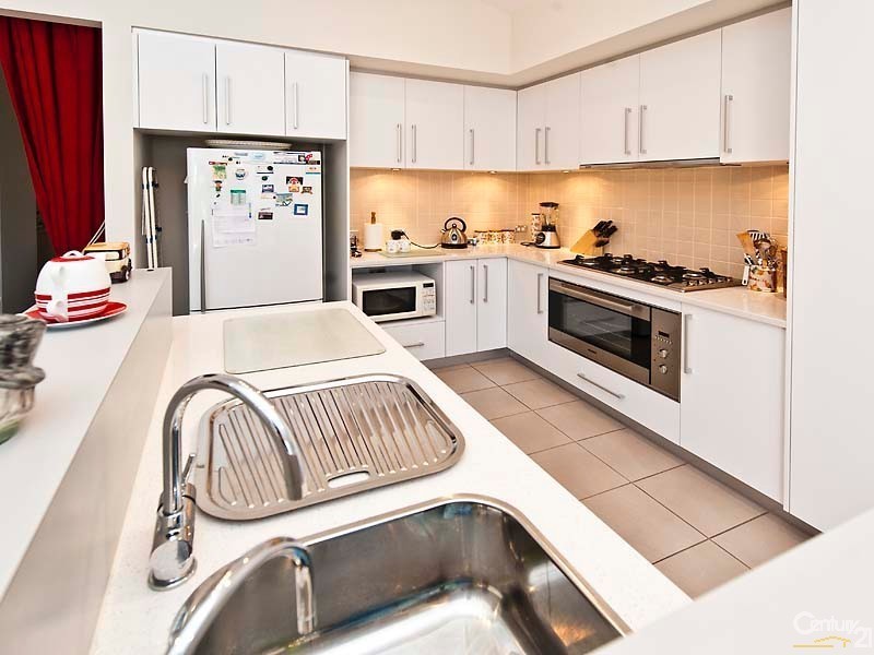 10 Navarre Way, Butler WA 6036