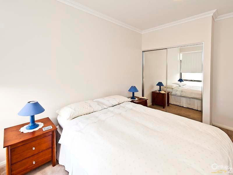 10 Navarre Way, Butler WA 6036