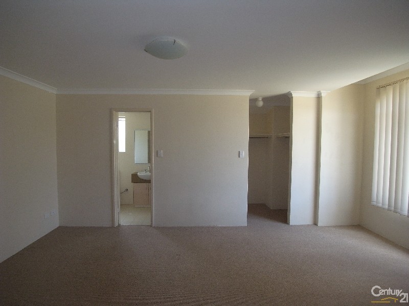 27 Grand Paradiso Parade, Merriwa WA 6030