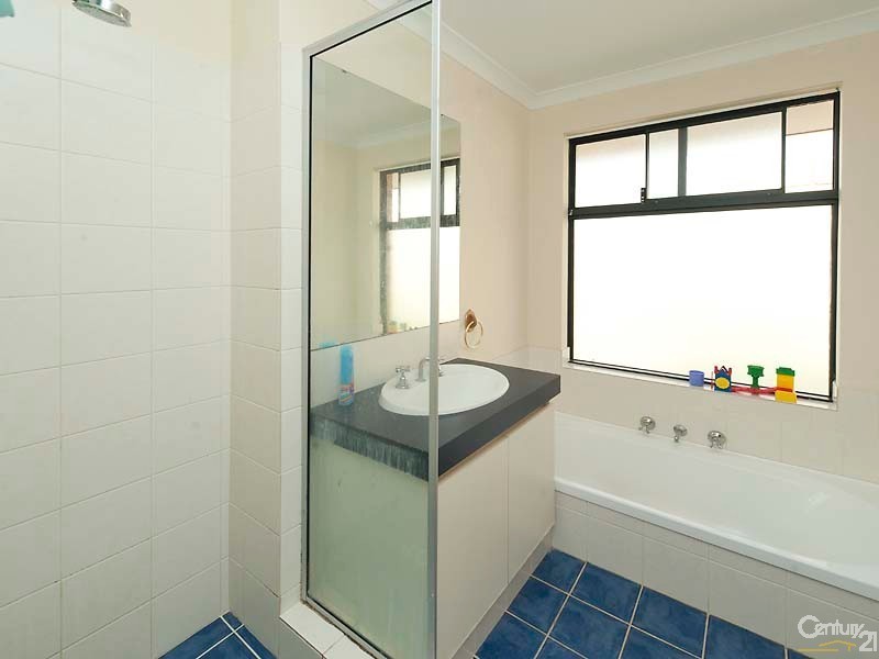 15 Mokutu Court, Quinns Rocks WA 6030