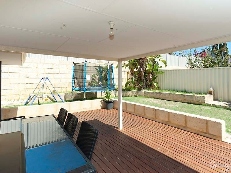 15 Mokutu Court, Quinns Rocks WA 6030