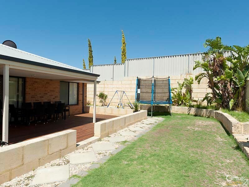 15 Mokutu Court, Quinns Rocks WA 6030