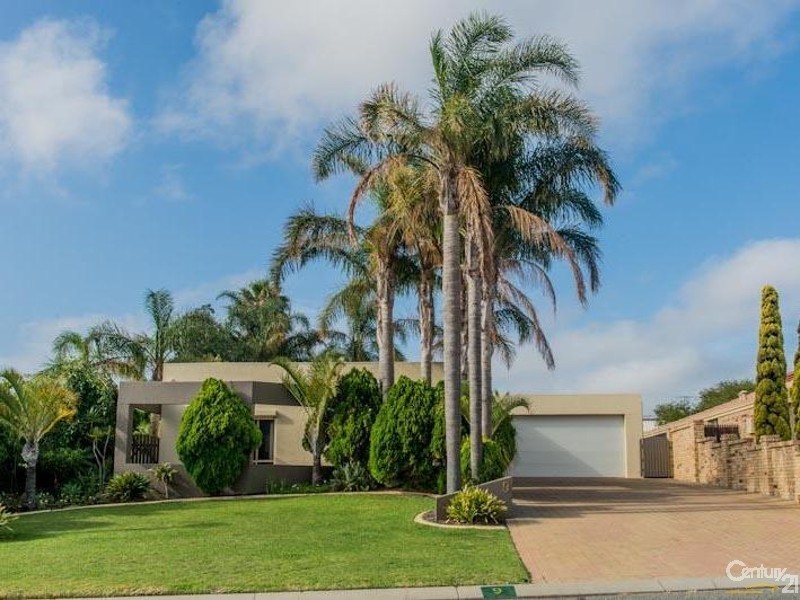 9 Diamond Drive, Ocean Reef WA 6027