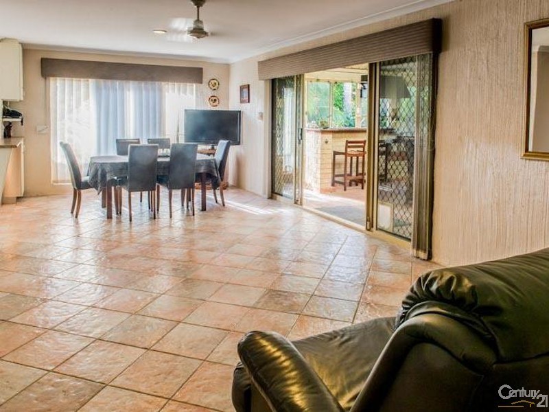 9 Diamond Drive, Ocean Reef WA 6027