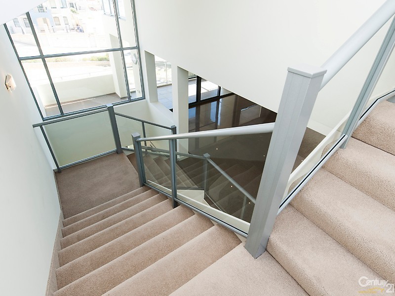 12 Swansea Promenade, Mindarie WA 6030