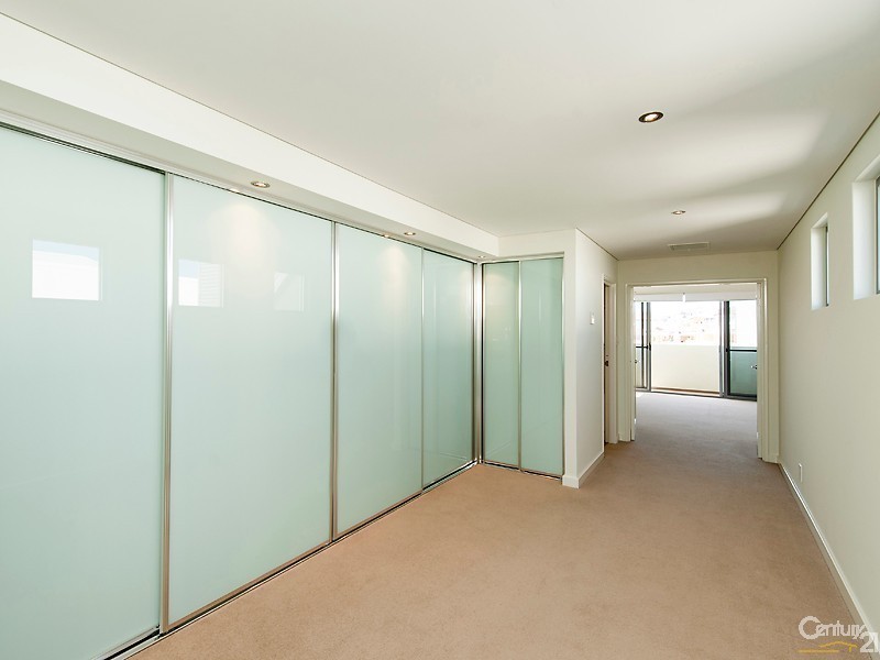 12 Swansea Promenade, Mindarie WA 6030